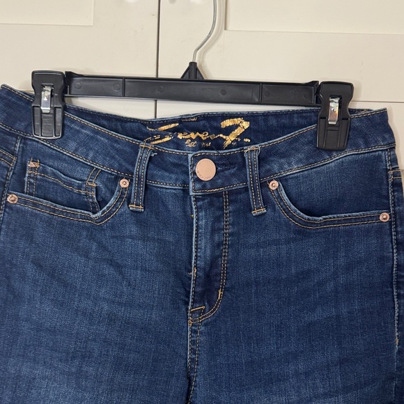 Seven7 Women's Denim Shorts - Picture 2 of 8